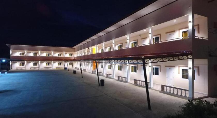 The Phant Hotel Сурін Екстер'єр фото