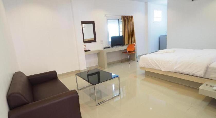 The Phant Hotel Сурін Екстер'єр фото
